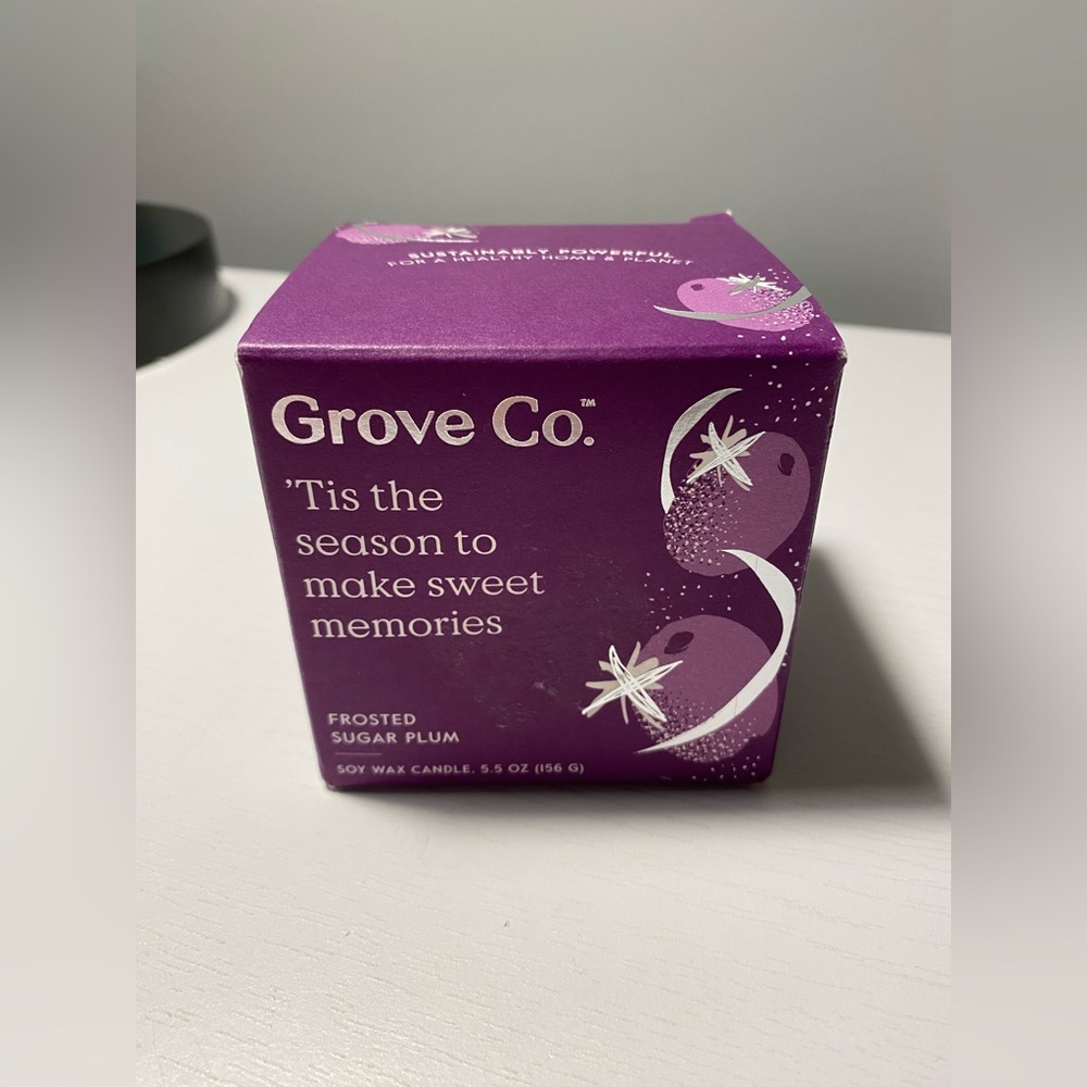 Grove Co. Frosted Sugar Plum Candle